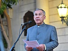 Рустам Минниханов принял участие в церемонии открытия мемориальной доски Кариму Хакимову