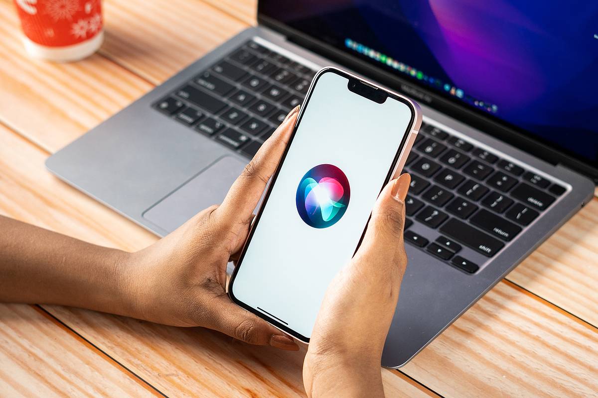 Microsoft нашла уязвимость в нейросети Apple