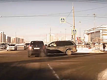 Момент ДТП возле администрации Стерлитамака попал на видео
