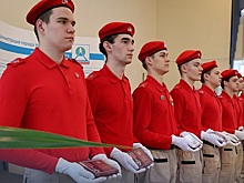 Семьям новошахтинцев передали награды 11 погибших бойцов