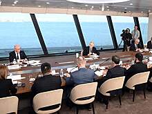 Путин заявил о неспособности санкций подорвать экономику России