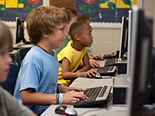 Российским школьникам закупят квесты, подкасты и мультики на 800 млн рублей