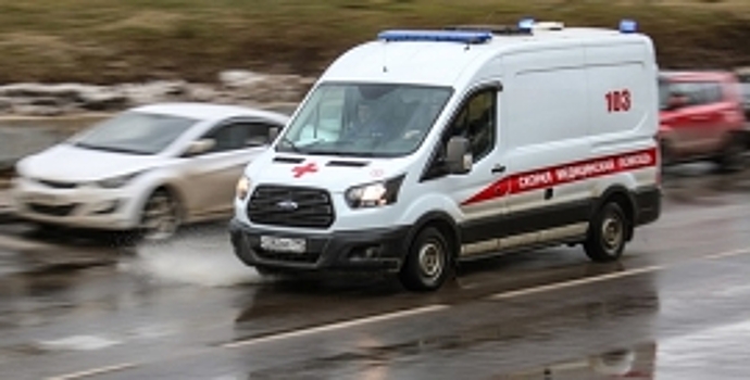 В Бишкеке девочка попала под машину