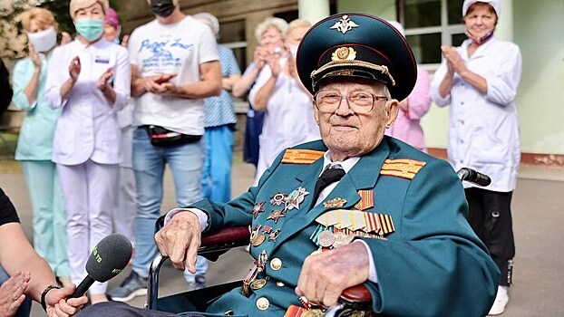 В Королеве 102-летнего ветерана вылечили от коронавируса