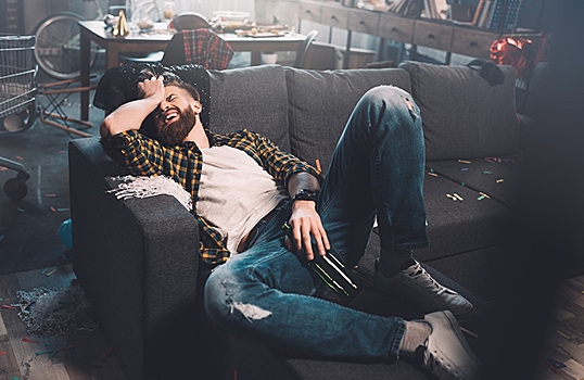 Напились — ловите похмельный автобус!