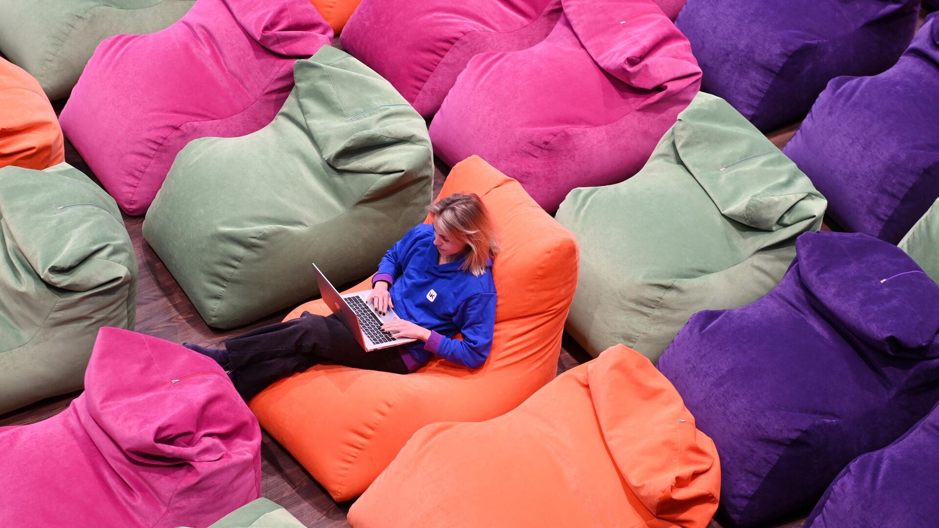 Как работаем и отдыхаем в октябре-ноябре 2025: когда ждать шестидневку