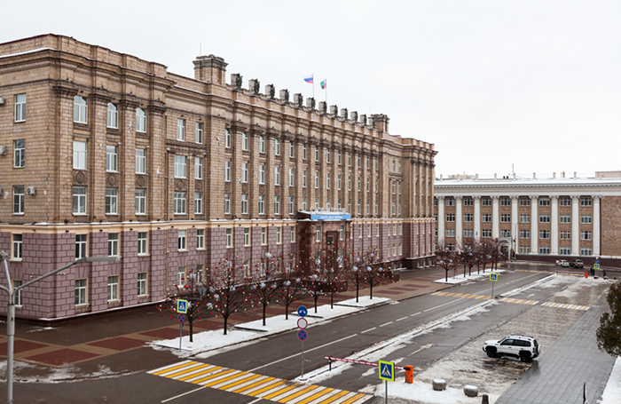 Власти Белгорода предлагают жителям, оставшимся без тепла, на время покинуть город