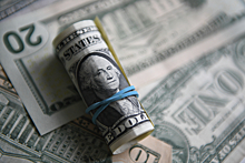 Экономике США предрекли крах из-за ослабления доллара