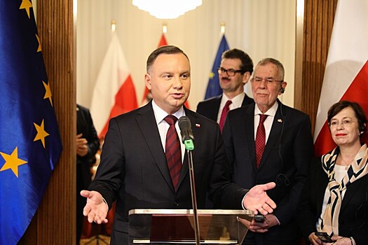 Опрос: президент Польши может проиграть выборы во втором туре