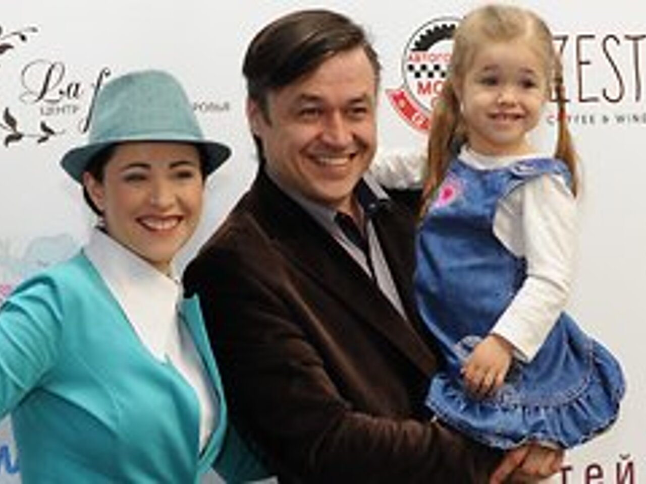 Санкт-Петербургтегі мулат жезөкшелері