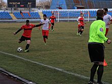 Сборная ДНР проиграла «Кызылташу» и пригласила на реванш. Фоторепортаж