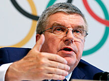 От главы МОК потребовали объяснить отстранение россиян