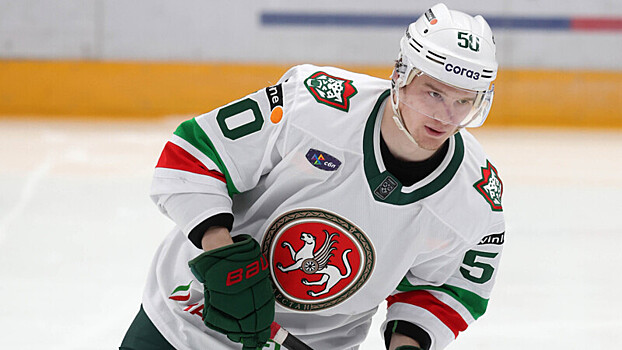 «В каждом периоде лезли на ворота, но всё равно не хватило стараний для победы» — хоккеист «Ак Барса» Комков о матче со «Спартаком»