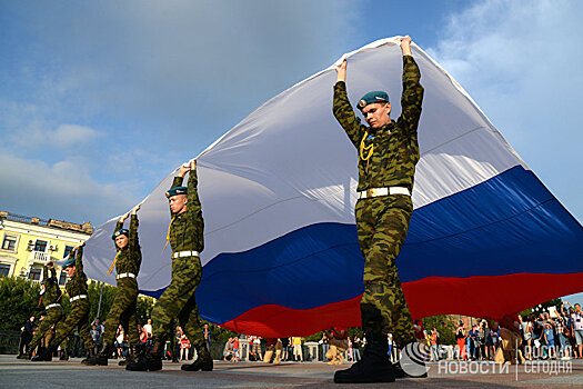 Военная истерия вокруг России опасна и непонятна