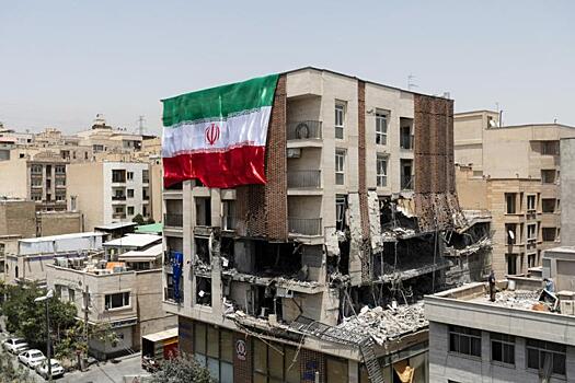 «Вбомбить в средневековье»: озвучен пугающий прогноз по Ирану