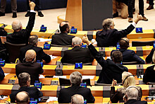 В Европарламенте инициировали голосование по вотуму недоверия Еврокомиссии