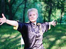 Московские пенсионеры осваивают оздоровительную гимнастику цигун