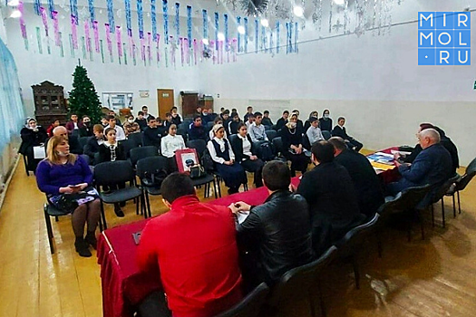 Семинар против идеологии терроризма прошел в Карабудахкентской гимназии