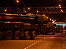 Курс на Победу: «Тигры», «Ярсы», «Искандеры» и «Арматы» проехались по улицам Москвы