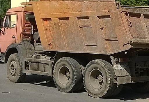 Один человек погиб при столкновении «ГАЗа» с «КамАЗом» в Володарском районе