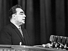 50 лет назад Брежнев приехал в США и объявил об окончании холодной войны. Почему она продолжилась?