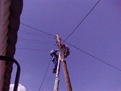 В Красноярском районе мужчина погиб на столбе ЛЭП от инфаркта