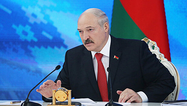 Лукашенко заявил, что не хочет ссориться ни с Азербайджаном, ни с Арменией