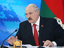 Лукашенко заявил, что не хочет ссориться ни с Азербайджаном, ни с Арменией