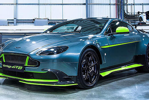 Трековый Aston Martin проехал Нюрбургринг медленнее VW Golf GTI