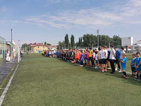 В Армавире прошло открытие Всекубанского турнира по футболу среди детских дворовых команд