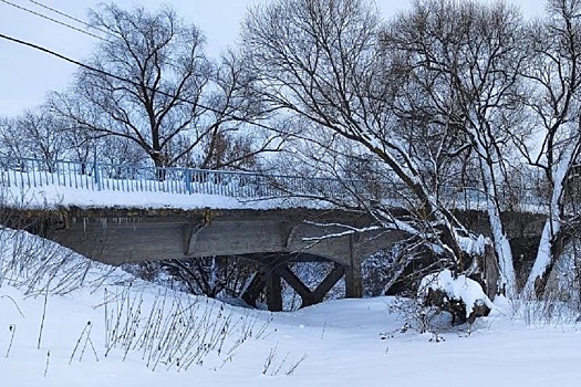 В Пензенском селе может рухнуть мост