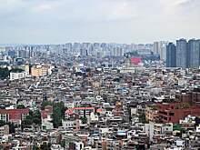 Сеул потребовал снять баннер «Победа будет за нами» с посольства России