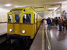 На станции метро «Партизанская» в Москве открылась выставка ретро-поездов