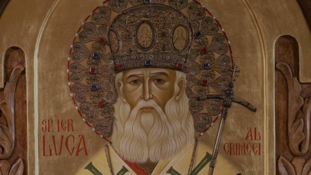 Игумения София рассказала о жизни святителя Луки после прибытия его мощей в Петербург