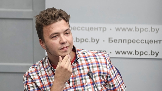Поработать на войне: Протасевич рассказал о попадании в батальон "Азов"