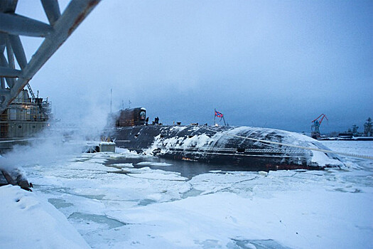 Российский атомный крейсер покинул доки Северодвинска