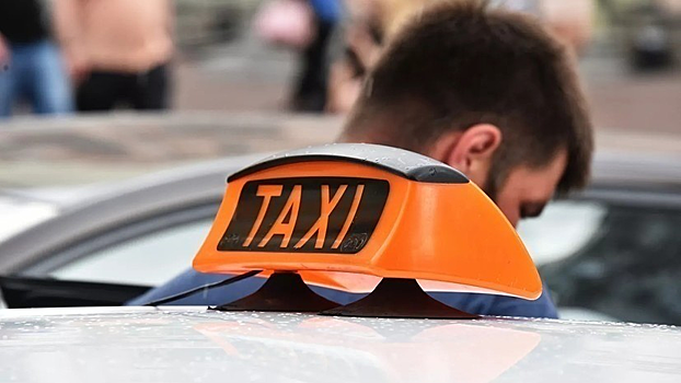 Эксперт высказался об установке перегородок в такси