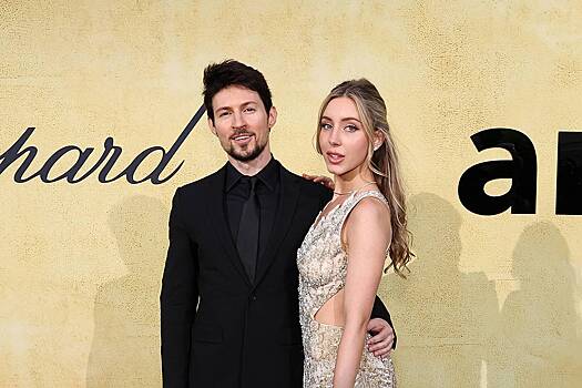 Девушка Дурова получила американскую визу