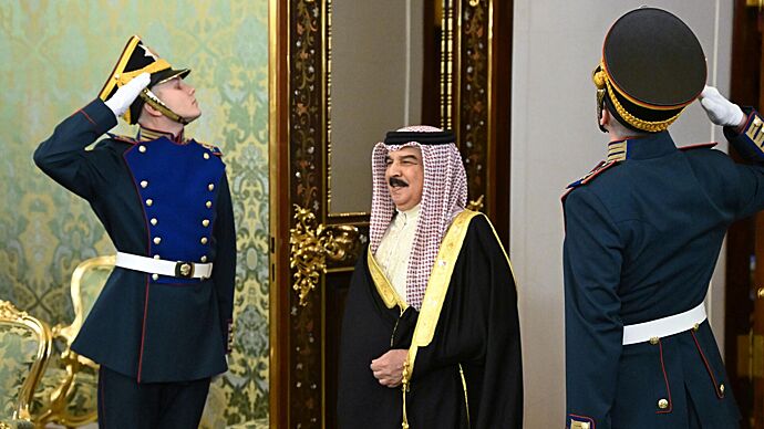 Король Бахрейна назвал Путина другом