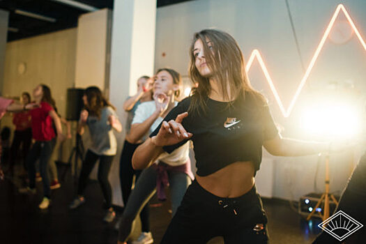 В студии «PROТАНЦЫ» запустили утренние тренировки