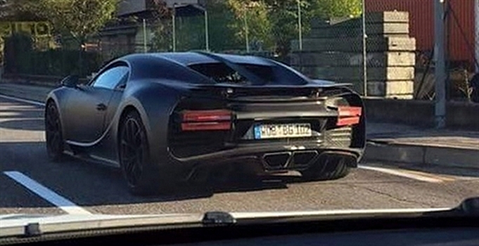 Новый гиперкар Bugatti Chiron получит сверхмощный движок