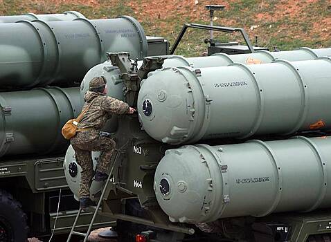Стало известно об усилении ударов ВС России по военным объектам Украины