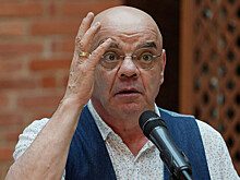 Премьер Мишустин поздравил Константина Райкина с юбилеем