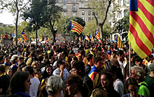 На радикалов в Барселоне направили водомет