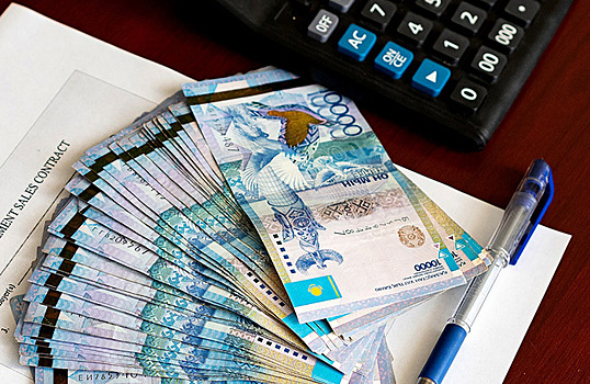 Казахские банки стали проводить российские платежи еще медленнее