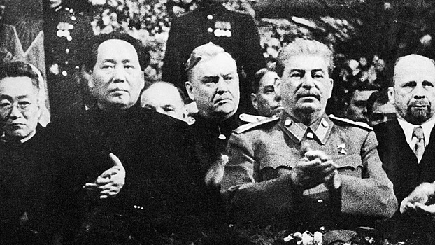 Все так хорошо начинаюсь: за что Мао Цзэдун невзлюбил Сталина
