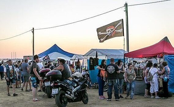 На Кубани открылся байк-фестиваль "Тамань - полуостров свободы"