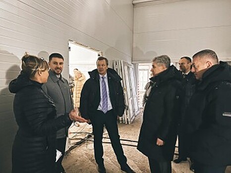 Сенатор Яцкин оценил ход строительства спортивных объектов в Новочеркасске