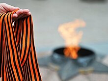 Порошенко запретил георгиевскую ленточку