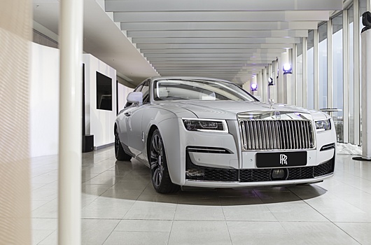 Названа цена нового Rolls-Royce Ghost в РФ